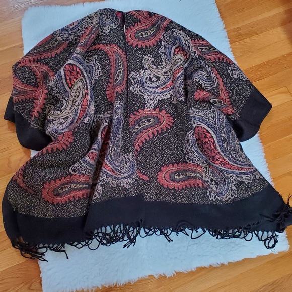 SOFT SURROUNDINGS Fringed Poncho / Ruana / Wrap - Picture 4 of 9